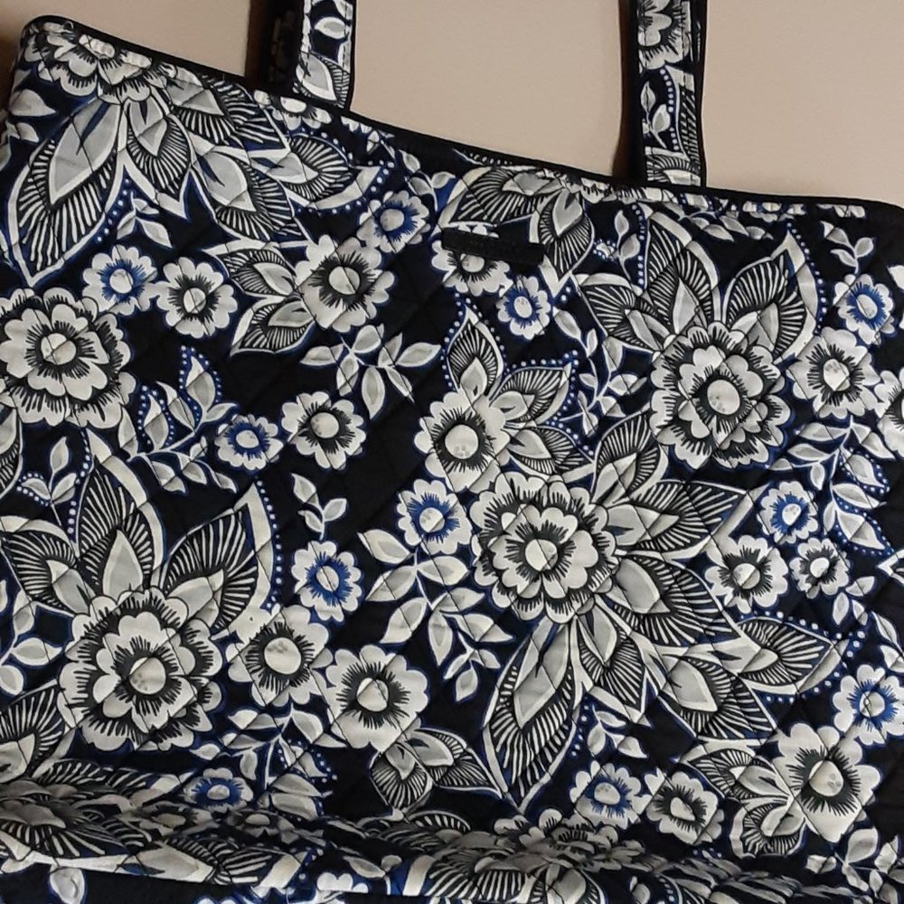 Vera Bradley Tote